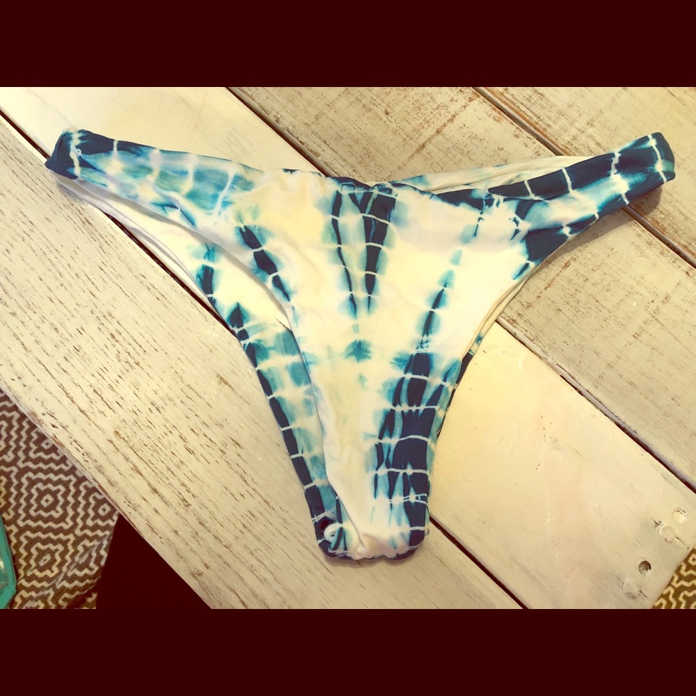 New with tags tie dye bikini bottom